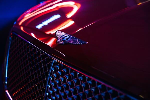 Впечатляющий Bentley Bentayga