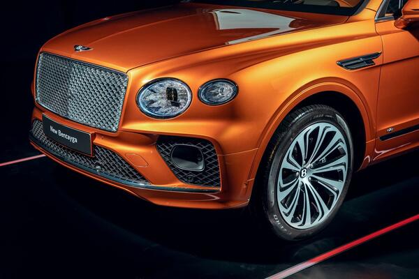 Впечатляющий Bentley Bentayga