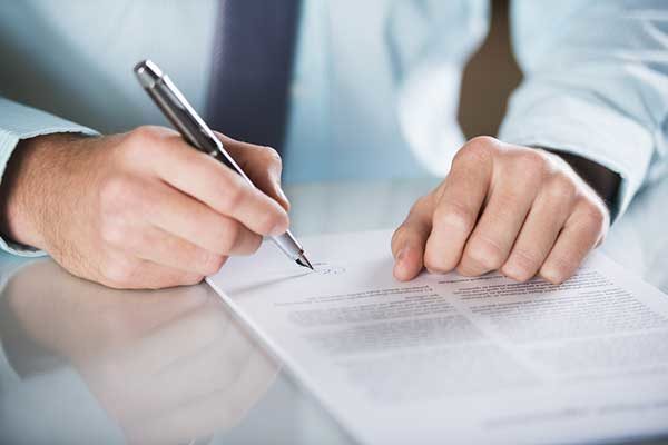 Увольнение по собственному желанию: образец и примеры
